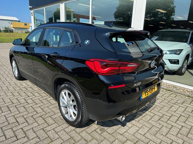 BMW X2 sDrive18i Executive Schuifdak