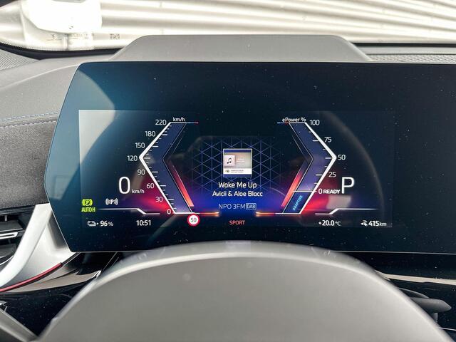 BMW X2 iX2 eDrive20 M Sportpakket / innovation Pack / Panoramadak
