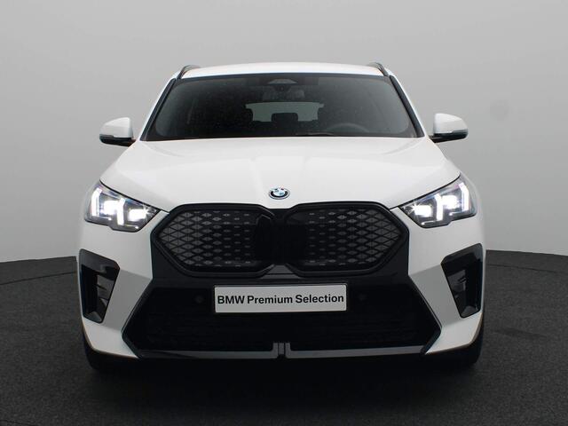BMW X2 iX2 eDrive20 M Sportpakket Pro | Premium Pack | M Adaptief onderstel | Harman Kardon | DAB | 19''
