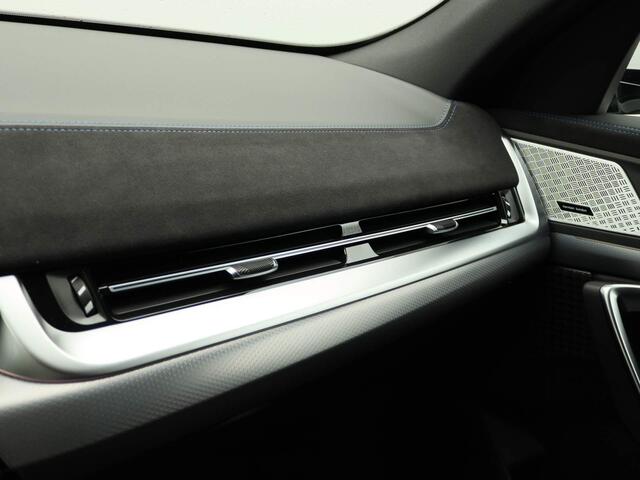 BMW X2 iX2 eDrive20 M Sportpakket Pro | Premium Pack | M Adaptief onderstel | Harman Kardon | DAB | 19''