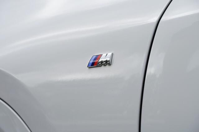 BMW X2 sDrive20i 192PK! Automaat M-Sport BJ2019 Lmv 19" | Led | Pdc | Afneembare trekhaak | Elek. achterklep | Achteruitrijcamera | Groot navi | Head-Up display | Climate control | Cruise control | Sportstoelen | Verwarmde voorstoelen | M-Sport stuurwiel