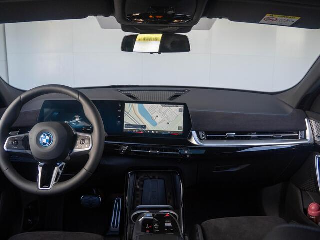 BMW X2 iX2 eDrive20 M Sportpakket Pro | Stuurwielrand verwarmd | Comfort Acces | Harman Kardon