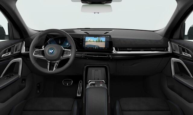 BMW X2 iX2 eDrive20 M Sportpakket Pro | Innovation Pack | Comfort Pack | Panoramadak