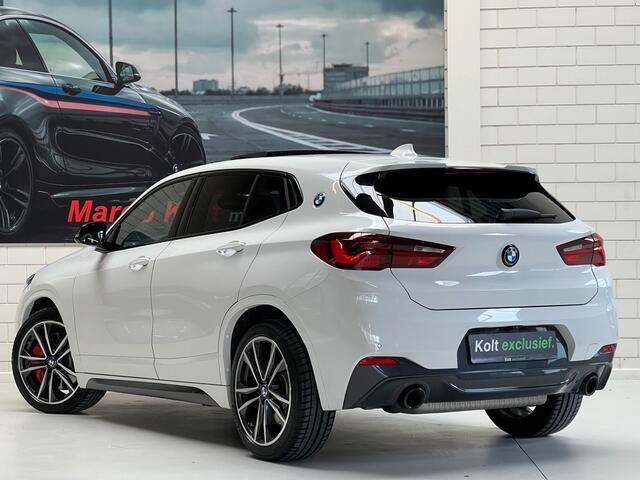 BMW X2 M35i High Executive Turbo 306 PK Automaat / Navigatie / Panoramadak / Leder Sport Int / Memory Seats / 19" M-Sport Velg / Park Assist / 29000 KM / NP ¤ 81000,-