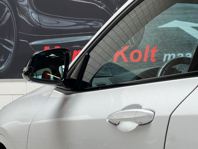 BMW X2 M35i High Executive Turbo 306 PK Automaat / Navigatie / Panoramadak / Leder Sport Int / Memory Seats / 19" M-Sport Velg / Park Assist / 29000 KM / NP ¤ 81000,-