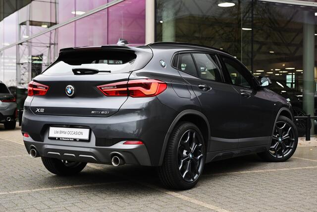 BMW X2 sDrive20i High Executive Automaat / Panoramadak / Achteruitrijcamera / Sportstoelen / Active Cruise Control / LED / Head-Up / Park Assistant