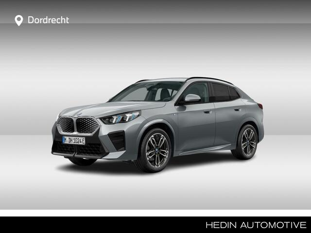 BMW X2 iX2 eDrive20 65kWh M-Sport | Camera | Stoelverwarming |
