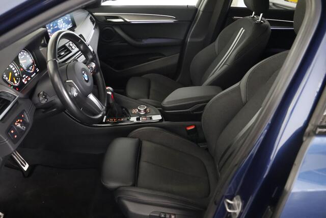 BMW X2 xDrive25e M-Sport Panorama / Opendak / LED / HUD / Navi / CarPlay