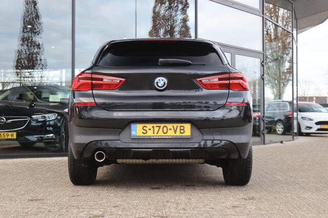 BMW X2 sDRIVE18i HIGH EXECUTIVE | LED | LEDER | CRUISE | CLIMATE | PDC | BLUETOOTH | NAVI