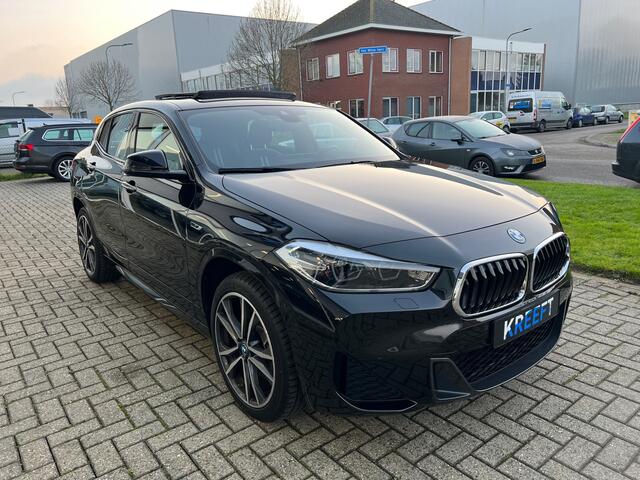 BMW X2 xDrive25e High Executive M Sport | Schuifdak