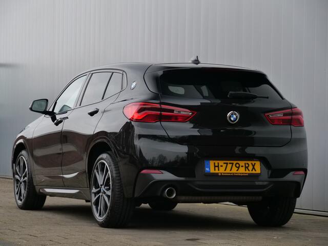 BMW X2 sDrive18i 141pk High Executive Automaat Navigatie / M-Pakket / Cruise Control