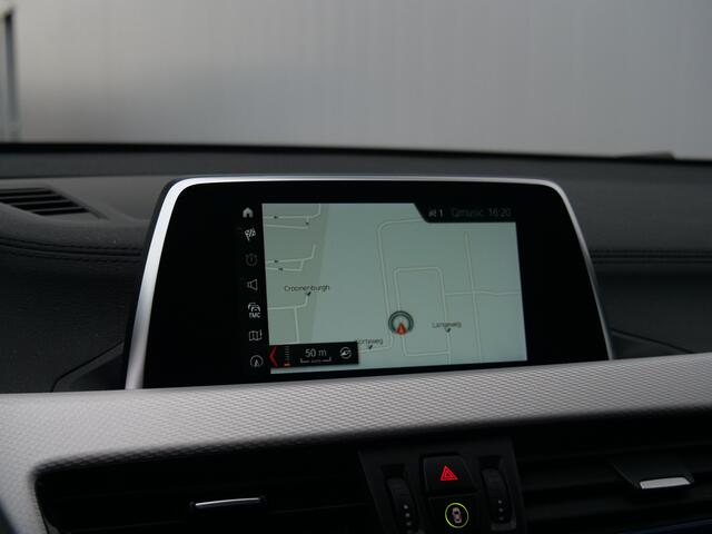BMW X2 sDrive18i 141pk High Executive Automaat Navigatie / M-Pakket / Cruise Control