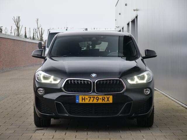 BMW X2 sDrive18i 141pk High Executive Automaat Navigatie / M-Pakket / Cruise Control