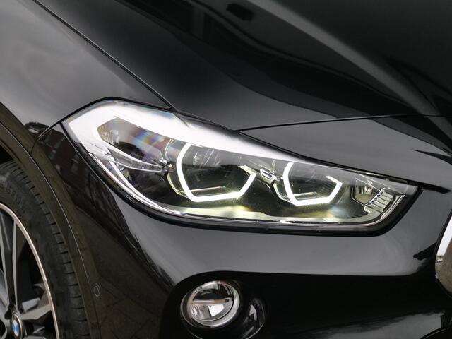 BMW X2 sDrive18i 141pk High Executive Automaat Navigatie / M-Pakket / Cruise Control