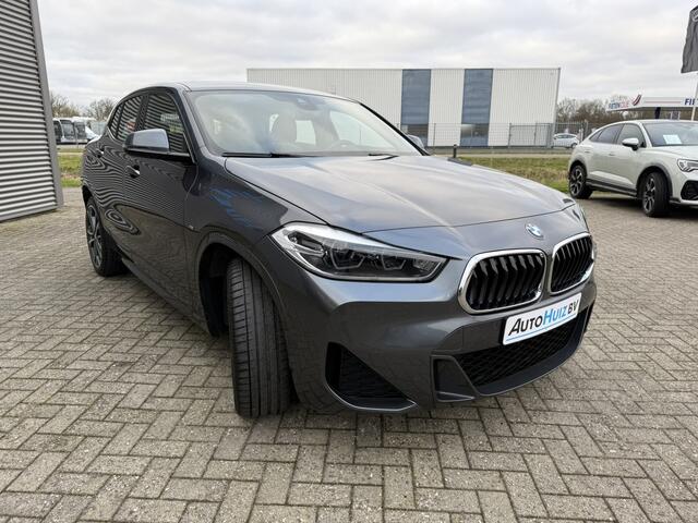 BMW X2 xDrive25e High Executive M Sport LED 19 inch DAB Lederen interieur