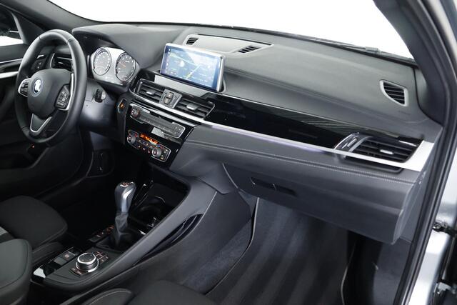 BMW X2 xDrive25e Edition / LED / Navi / Pilot assist / Cam