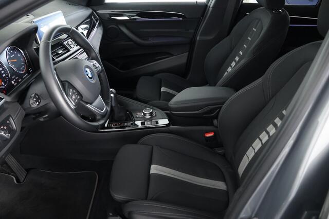 BMW X2 xDrive25e Edition / LED / Navi / Pilot assist / Cam