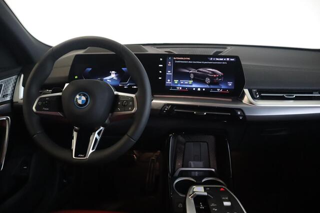 BMW X2 iX2 eDrive20 M Sport Pro | Innovation Pack | Driving Assistant Plus | Elektr. Trekhaak
