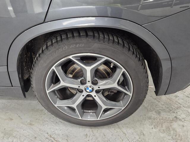 BMW X2 20i 192pk M-Sport High HUD Executive OpenSky LeerSport Zwarte Hemel