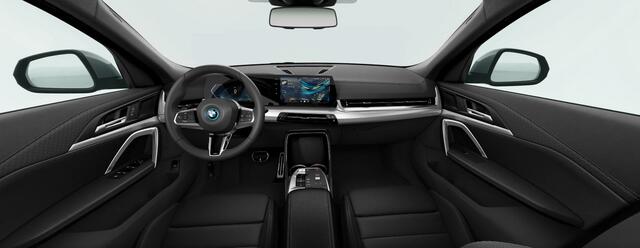 BMW X2 iX2 xDrive30 67kWh M Sport - Panoramadak - Innovation/Comfort Pack - Parking/Driving Assistant - Elektrisch verstelbare/verwarmde voorstoelen - HiFi System Harman Kardon - Getinte/Geluiddempende Ruiten -