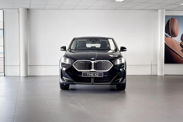 BMW X2 iX2 eDrive20 | Driving Assistant Plus | Achteruitrijcamera |