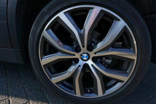 BMW X2 SDRIVE 18I SDRIVE HIGH EXECUTIVE LUXE KEURIGE NETTE STAAT DEALER ONDERHOUDEN FULL LED NAVIGATIE STOELVERWARMING 19INCH LMV PDC V+A BLUETOOTH ECC AIRCO CRUISECONTROL CHROOM ELECTR.KLEP ENZ...
