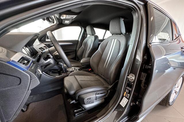 BMW X2 xDrive25e | M Sport | Stoelverwarming | Driving Assistant Plus |
