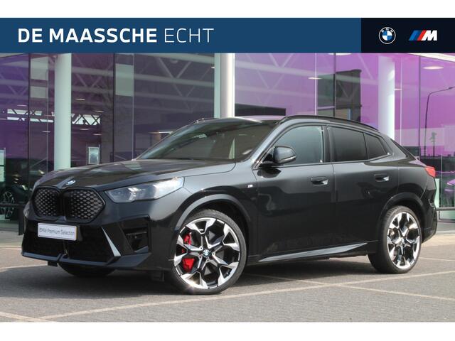 BMW X2 iX2 xDrive30 High Executive M Sport / Panoramadak / Sportstoelen / Parking Assistant Plus / Head-Up / Harman Kardon / Live Cockpit Professional / Adaptieve LED