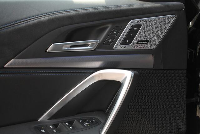 BMW X2 iX2 xDrive30 High Executive M Sport / Panoramadak / Sportstoelen / Parking Assistant Plus / Head-Up / Harman Kardon / Live Cockpit Professional / Adaptieve LED
