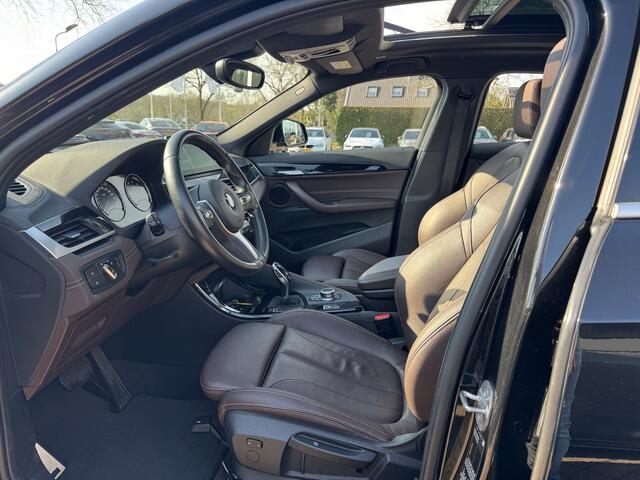 BMW X2 sDrive20i High Exe. M Sport / Trekhaak / Panoramadak / Camera / Head-up / Leder / 20'' / DAB / Navigatie / Stoelverwarming / Cruise Control