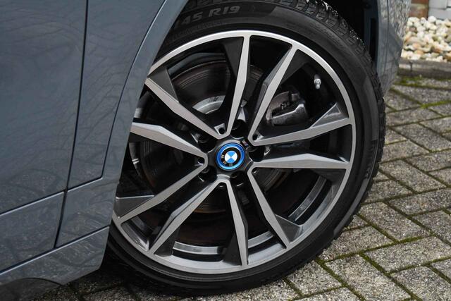 BMW X2 xDrive25e M-Sport Pano ACC HUD H/K El-zetels Camera