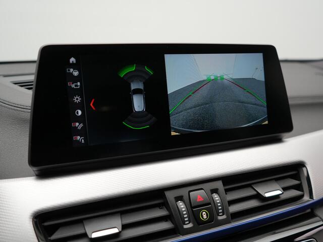 BMW X2 xDrive25e M Sport Plug in Hybrid PHEV | Panodak | Sportstoelen Verwarmd | Head Up | L.M. 19" | DAB | Navigatie Plus | Camera | Stoel & Stuurverwarming | Cruise Control | Climate Control |