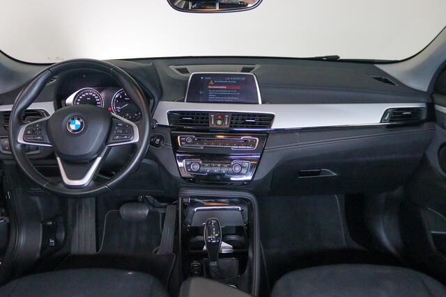 BMW X2 sDrive18i Executive, LED, Automaat, Cruise Control, Navigatie, Bluetooth