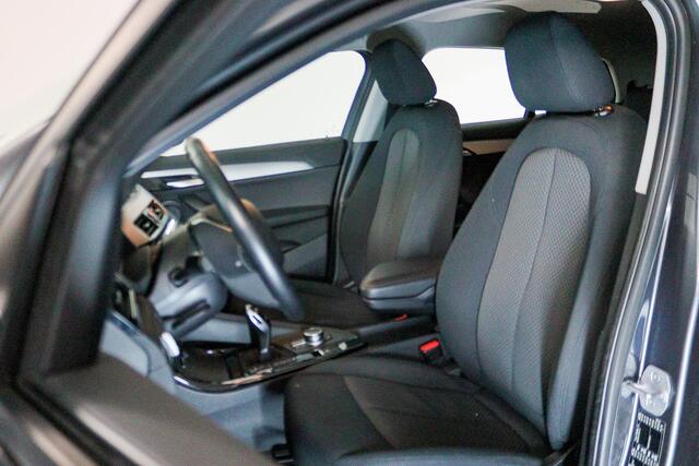 BMW X2 sDrive18i Executive, LED, Automaat, Cruise Control, Navigatie, Bluetooth