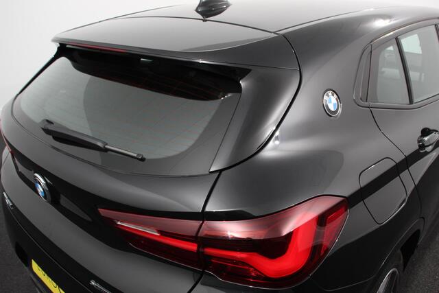 BMW X2 xDrive25e M-Sport X-Drive Navigatie Climate Control Cruise Control Elektrische Achterklep Elektrische Achterklep DAB LED