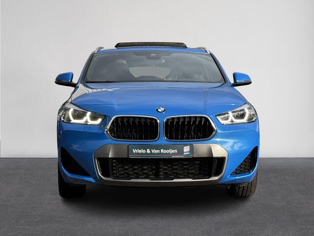BMW X2 xDrive25e High Executive M Pakket | Panodak | HK | Elektr Stoelen | Leer | ACC ( Vestiging - Nieuwegein )