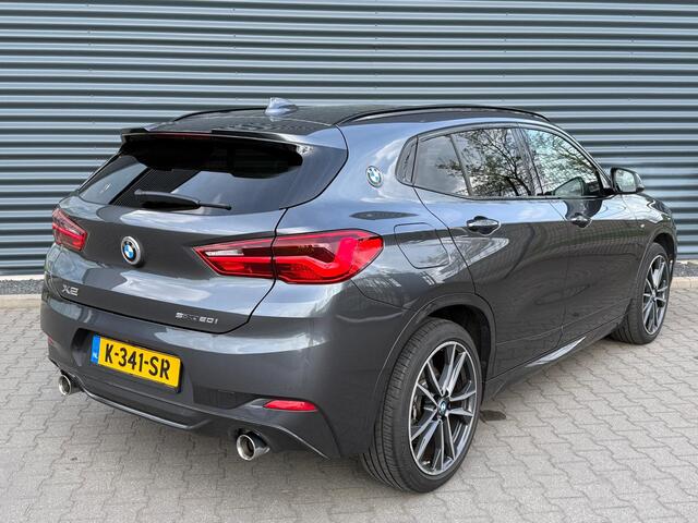 BMW X2 sDrive20i M Sport | Panodak | Adaptive Cruise | Trekhaak Afneembaar | Head-up Display | Carplay | LED | Camera | Lederen Sportstoelen & Memory |