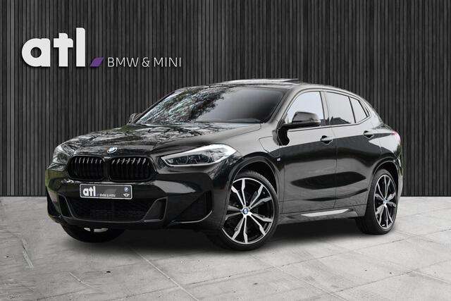 BMW X2 xDrive25e High Executive M-pakket, 20", Pano, Trekhaak, Leer, LED, Head-Up, Navi Plus, Apple Carplay, Stoelverwarming, stuurwielverwarming, DAB