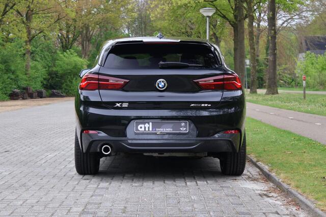 BMW X2 xDrive25e High Executive M-pakket, 20", Pano, Trekhaak, Leer, LED, Head-Up, Navi Plus, Apple Carplay, Stoelverwarming, stuurwielverwarming, DAB