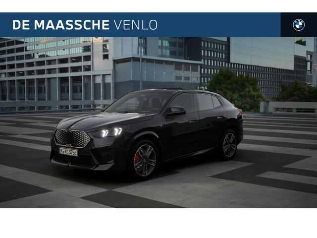 BMW X2 iX2 eDrive20 High Executive M Sport / Panoramadak / Trekhaak / Sportstoelen / Adaptieve LED / M Adaptief onderstel / Parking Assistant Plus / Comfort Access