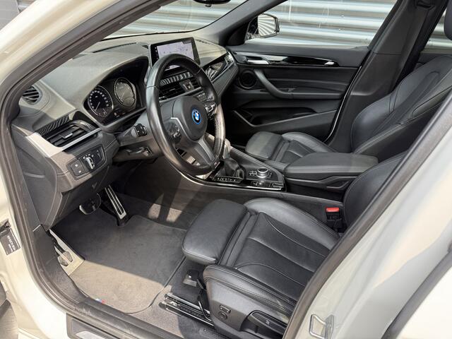 BMW X2 xDrive25e M-Sport Shadow Pano/Apple/Leder/stuur+stoel warm
