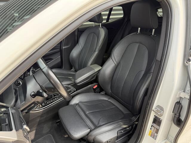 BMW X2 xDrive25e M-Sport Shadow Pano/Apple/Leder/stuur+stoel warm