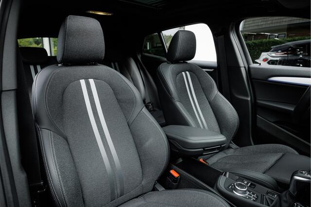 BMW X2 xDrive25e M-SPORT Pano - Camera - Stuurverwarming