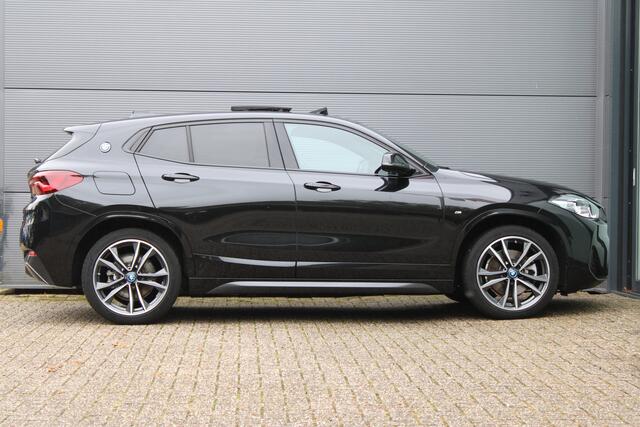 BMW X2 xDrive25e High Executive | Winterpakket | Leder | Cruise Control | DAB | Keyless | Camera