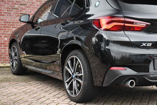 BMW X2 xDrive25e M-Sport Pano M-zetels HUD Camera El-klep 19inch