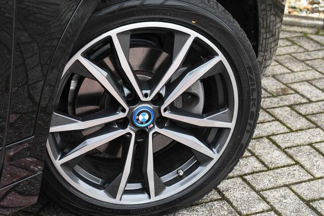 BMW X2 xDrive25e M-Sport Pano M-zetels HUD Camera El-klep 19inch