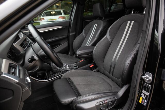 BMW X2 xDrive25e High Executive M-Sport , Panoramadak, Camera,