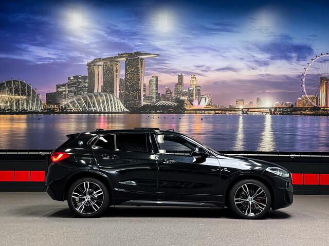 BMW X2 sDrive18i High Ex. M-Pack |Panorama|Camera|Sfeer