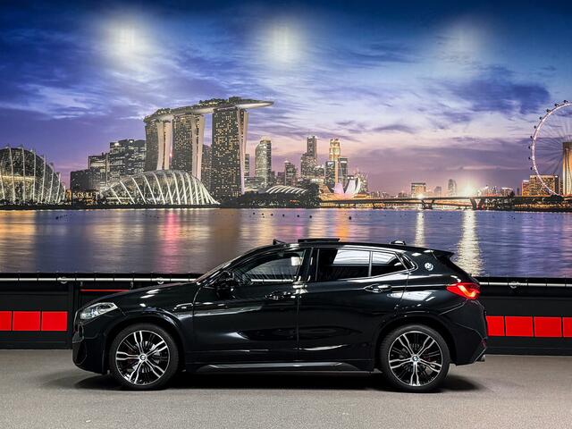BMW X2 sDrive18i High Ex. M-Pack |Panorama|Camera|Sfeer