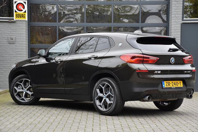 BMW X2 sDrive20i High Executive | Panoramadak